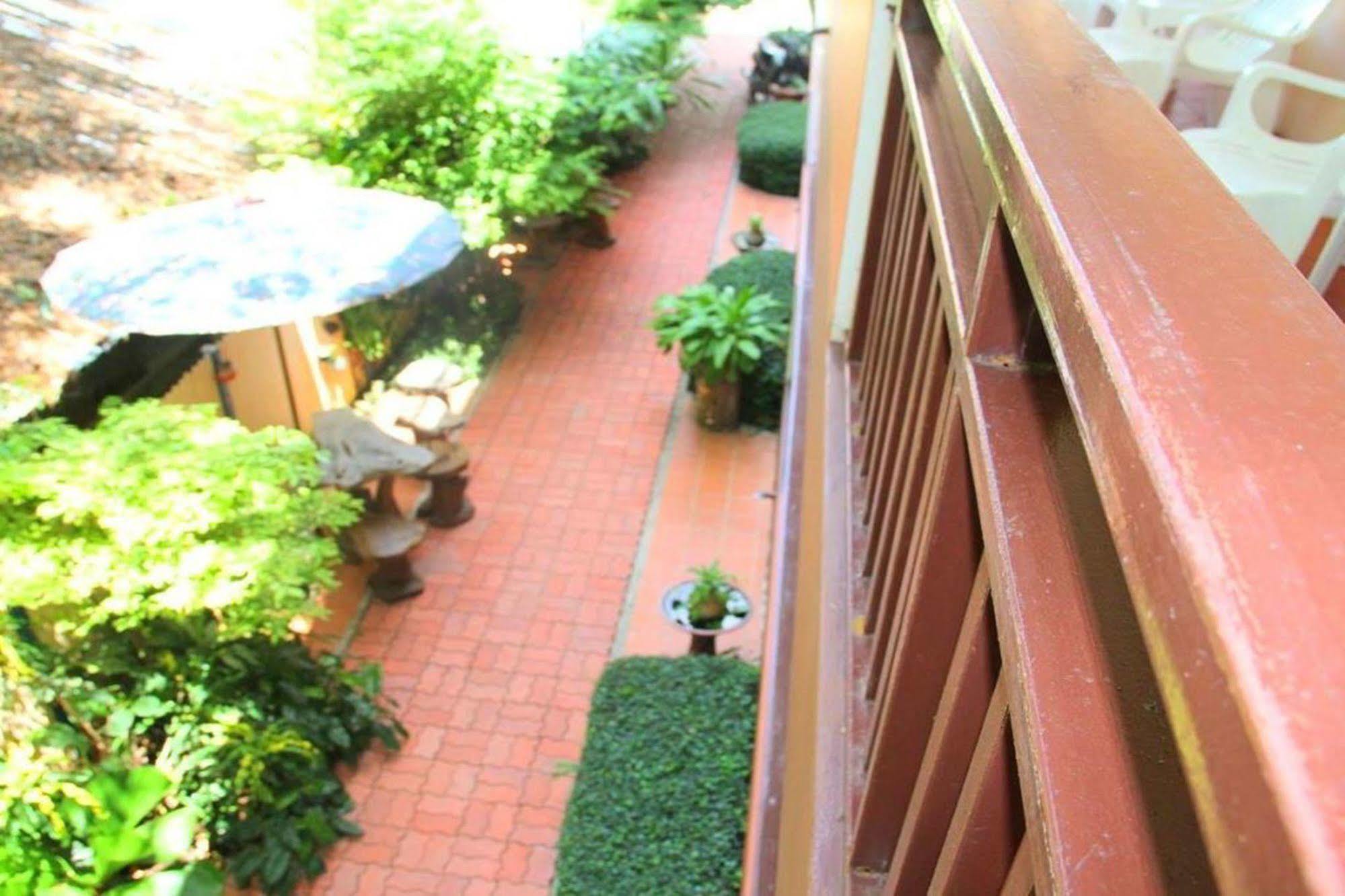 The Phen House Hotel HHQ Exterior foto